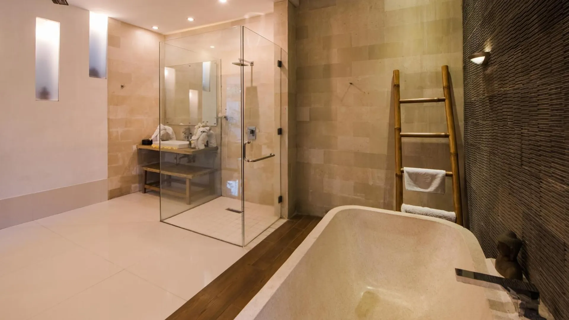 Vila 40 Off Special Brilliant Location Seminyak